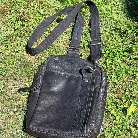 EUC Spikes& Sparrow Genuine Leather Messenger Bag - Picture 1 of 13